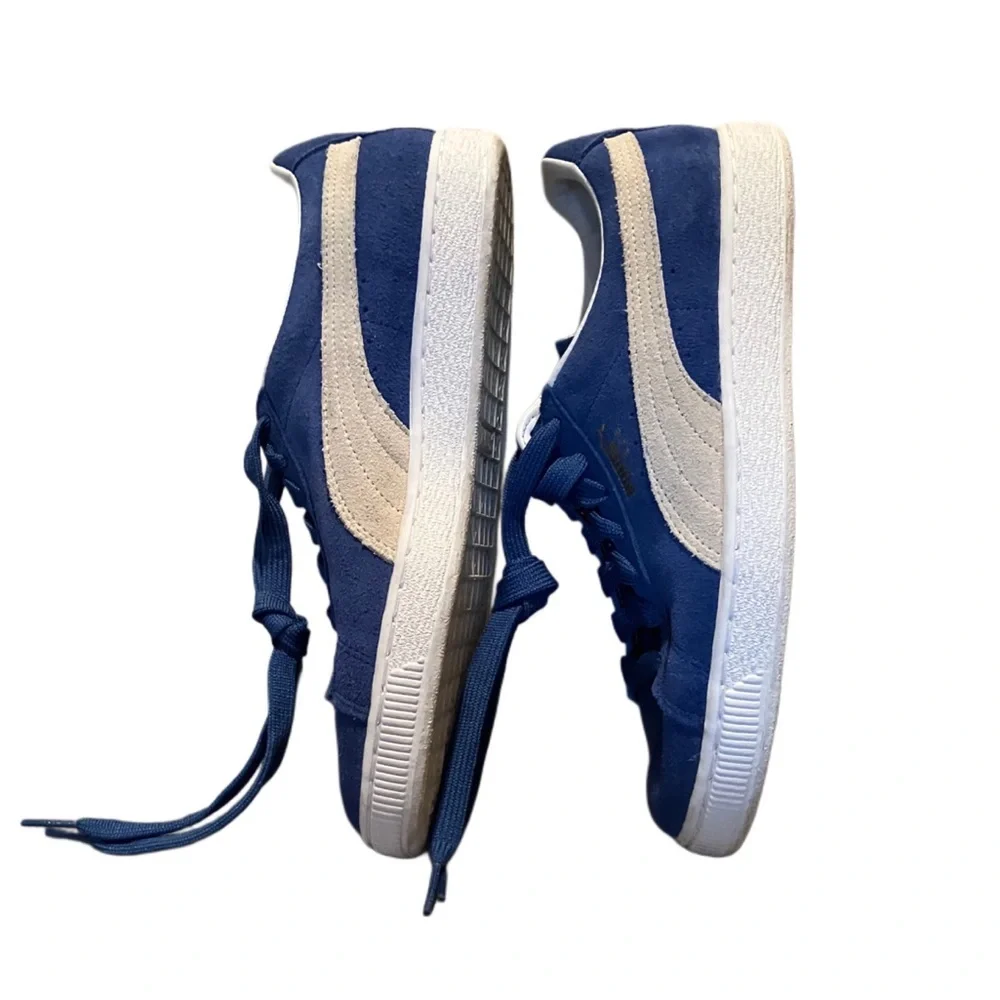 Puma Blue and White Women's Sneakers size 9(mens 71/2-8) - Picture 4 of 10